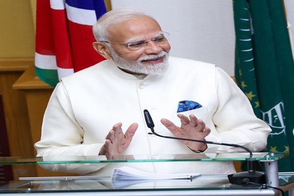 प्रधानमंत्री मोदी का नामीबियाई संसद में संबोधन: अफ्रीका को मूल्य सृजन और सतत विकास का अग्रदूत मानें
