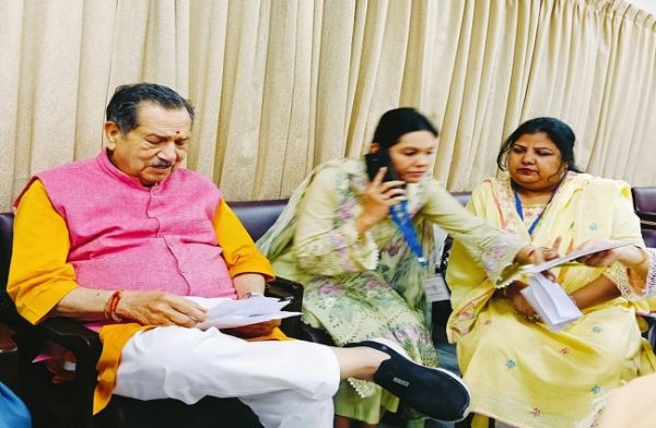  मध्य प्रदेश वक्फ ने कब्जाई शमीम बानो की जमीन, इंद्रेश कुमार दिलाएंगे इंसाफ