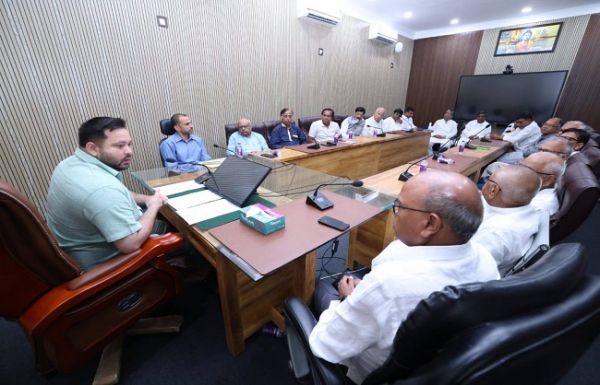  महागठबंधन समन्वय समिति की बैठक में तेजस्वी के चेहरे पर विस चुनाव लड़ने पर बनी सहमति