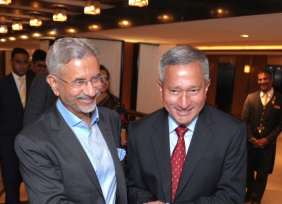 सिंगापुर में विदेश मंत्री एस. जयशंकर की समकक्ष विवियन बालाकृष्णन से मुलाकात, निवेश और बहुध्रुवीय विश्व पर हुई चर्चा