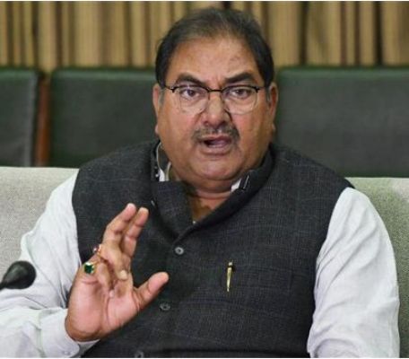 इनेलो अध्यक्ष अभय चौटाला को जान से मारने की धमकी, बेटे कर्ण चौटाला को मिला मैसेज