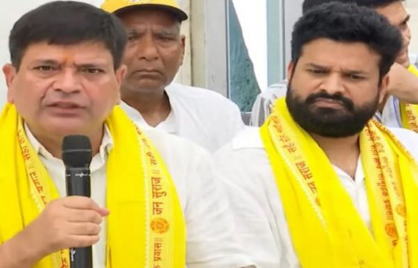  भोजपुरी सुपरस्टार रितेश पांडे और पूर्व आईपीएस जय प्रकाश सिंह ने थामा जन सुराज का दामन