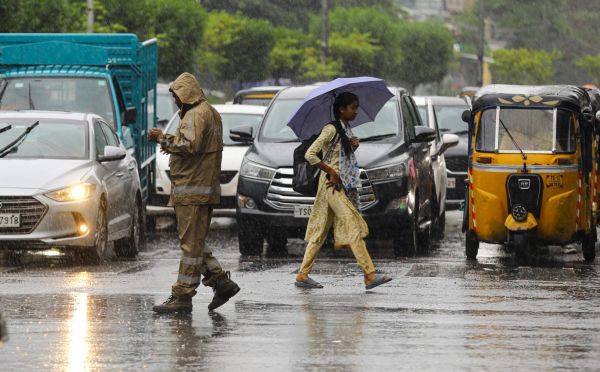 आईएमडी ने दक्षिणी और मध्य भारत में सप्ताह भर बारिश का अनुमान जताया; दिल्ली-एनसीआर में 23 जुलाई तक हल्की बारिश हो सकती है