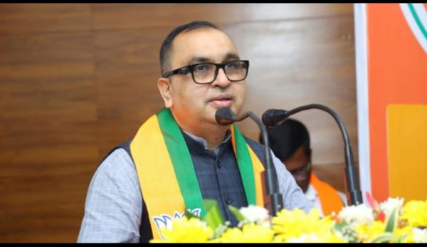 भाजपा नेता जमाल सिद्दीकी ने सपा सांसद मोहिबुल्लाह नदवी पर कार्रवाई की मांग की