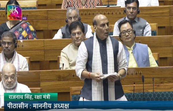 पाकिस्तान के हार मानने पर रोका गया था ऑपरेशन 'सिंदूर', किसी दबाव में नहीं : राजनाथ