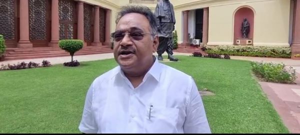 समिक भट्टाचार्य के नेतृत्व में भाजपा सांसदों के प्रतिनिधिमंडल ने की भारत निर्वाचन आयुक्त से मुलाकात