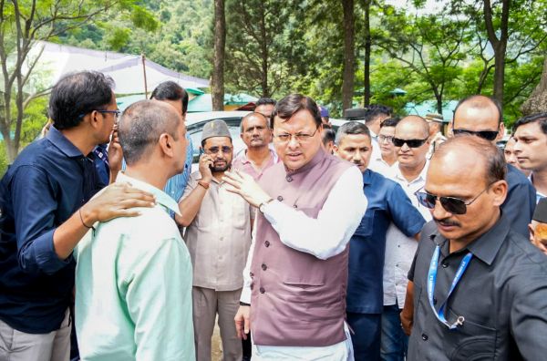 उत्तराखंड के मुख्यमंत्री पुष्कर सिंह धामी ने अधिकारियों को उत्तरकाशी के हर्षिल और धराली क्षेत्रों में सभी राहत प्रयासों में तेजी लाने का निर्देश दिया