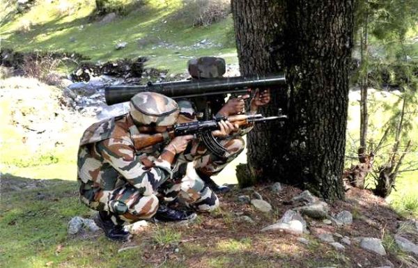  एलओसी पर पाकिस्तान की बॉर्डर एक्शन टीम ने किया घुसपैठ का प्रयास, एक जवान बलिदान