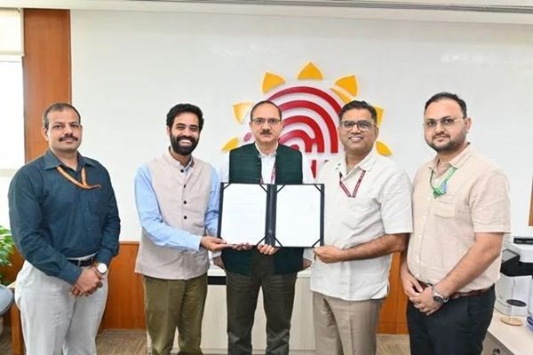 यूआईडीएआई और स्टारलिंक की साझेदारी: सुदूर इलाकों में आधार सत्यापन को मिलेगी नई रफ्तार