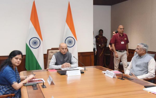 उपराष्ट्रपति चुनाव : एनडीए और विपक्ष के उम्मीदवारों का नामांकन मंजूर