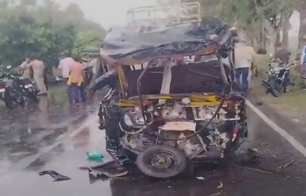  बिहार के पटना में ट्रक-ऑटो की टक्कर में 08 की मौत