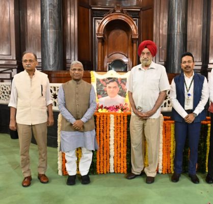 संसद सदस्यों ने लोकसभा के पूर्व अध्यक्ष डा. बलराम जाखड़ की जयंती पर श्रद्धांजलि अर्पित की