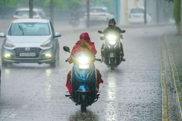  आईएमडी का ऑरेंज अलर्ट: कई राज्यों में कल तक भारी से बहुत भारी बारिश की चेतावनी