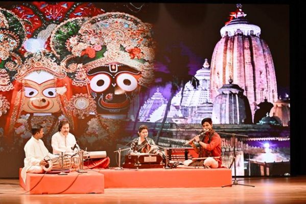 राष्ट्रपति मुर्मु ने राष्ट्रपति भवन में देखा &lsquo;नुआखाई&rsquo; सांस्कृतिक समारोह
