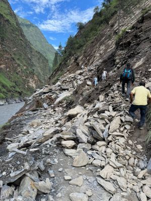 हिमाचल : मणिमहेश यात्रा में अब तक 11 श्रद्धालुओं की मौत, 10 हजार फंसे