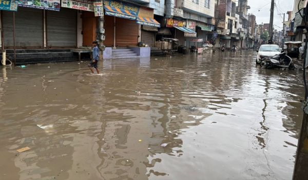 हरियाणा: हथिनी कुंड बैराज के सभी फ्लड गेट खोले गए, दिल्ली को किया अलर्ट