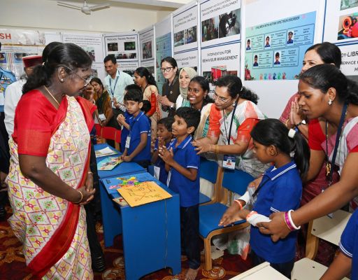 वाणी-श्रवण बाधितों को करुणा और आत्मनिर्भर तकनीक की आवश्यकता : राष्ट्रपति