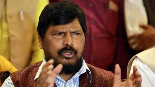 राज्य सरकार को मराठा समुदाय को आरक्षण का अधिकार दिलाने के लिए शीघ्र कदम उठाने चाहिए : रामदास आठवले
