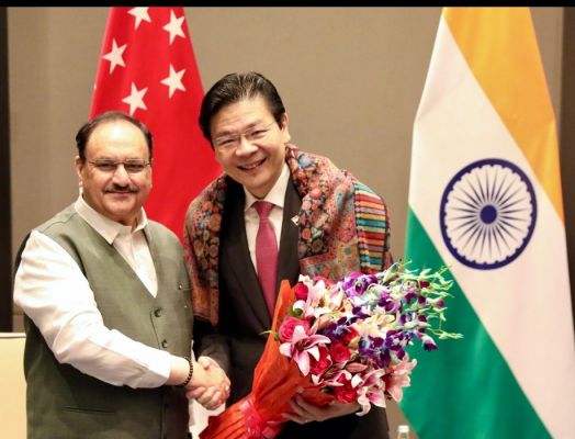 भाजपा अध्यक्ष जेपी नड्डा ने सिंगापुर के प्रधानमंत्री लॉरेंस वोंग से की मुलाकात