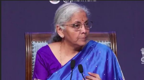  आम आदमी को बड़ी राहत: जीएसटी परिषद ने बीमा, दवाओं और दैनिक जरूरत की वस्तुओं पर कर दरें घटाईं
