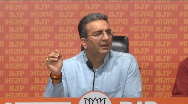 ममता बनर्जी पर भाजपा का पलटवार, कहा- अभद्र भाषा का प्रयोग कर संविधान को तार-तार कर रहीं मुख्यमंत्री