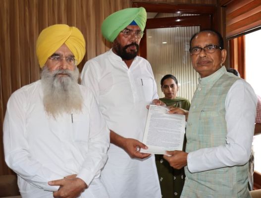 केन्द्रीय कृषि मंत्री शिवराज सिंह ने अमृतसर, गुरदासपुर और कपूरथला जिलों का किया दौरा