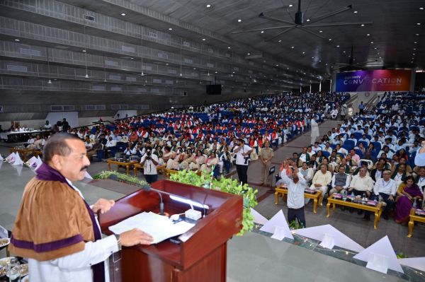 आईआईटी रुड़की के दीक्षांत समारोह में 2,614 विद्यार्थियो को मिलीं डिग्रियां