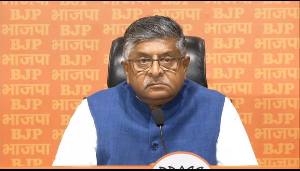 भाजपा का सुदर्शन रेड्डी पर निशाना, कहा -देश की आत्मा की बात कर पाखंड न करें रेड्डी