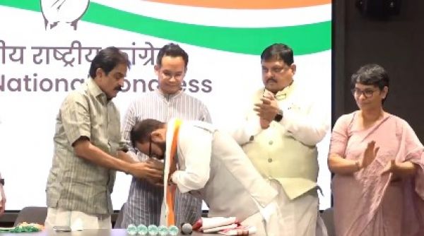 असम भाजपा के कई नेताओं ने थामा कांग्रेस का दामन
