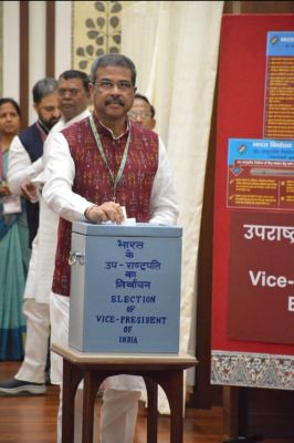 उपराष्ट्रपति चुनावः दोपहर 3 बजे तक 96 फीसदी मतदान