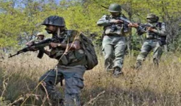 झारखंड मुठभेड़ में एक करोड़ रुपये के इनामी शीर्ष माओवादी नेता समेत तीन मारे गए