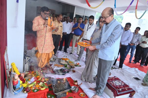 छत्तीसगढ़ : राजभवन में मनाई गई विश्वकर्मा जयंती