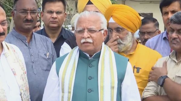 मनोहर लाल ने की दीनदयाल उपाध्याय की जयंती पर स्वच्छता के लिए &lsquo;एक दिन, एक घंटा, एक साथ&rsquo; आने की अपील