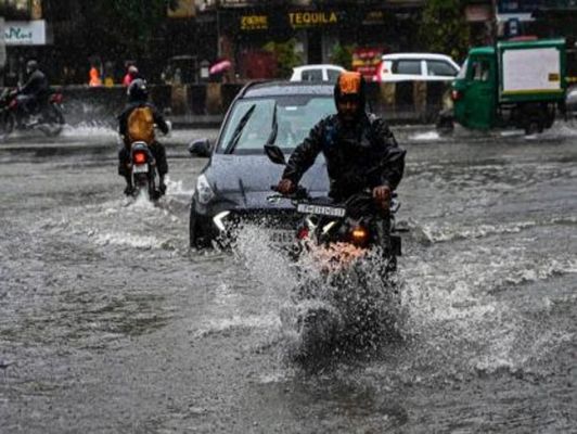 महाराष्ट्र के ३० जिलों में बाढ़ का कहर, ८ लोगों की मौत और १० घायल