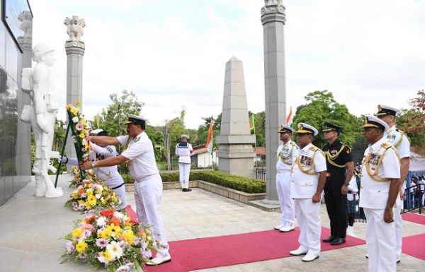  श्रीलंका यात्रा पर गए नौसेना प्रमुख ने द्विपक्षीय रक्षा संबंध बढ़ाने पर ​दिया जोर