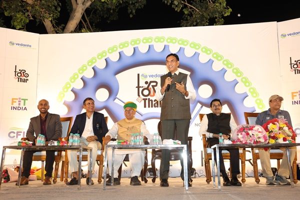 "टूर डी थार 2025" का उद्घाटन: केंद्रीय मंत्री मंडाविया ने साइकिलिंग को बताया फिटनेस और प्रदूषण समाधान का जरिया