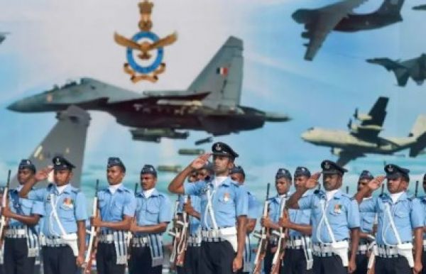 वायुसेना के 93वें स्थापना दिवस पर राष्ट्रपति मुर्मु, अमित शाह और खरगे समेत तमाम गणमान्यों ने दी बधाई