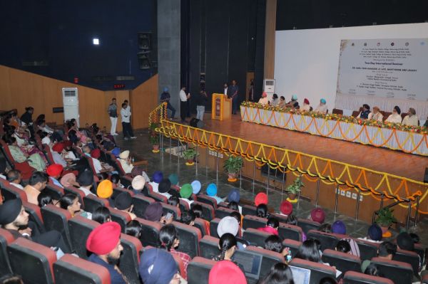 युवाओं को श्री गुरु तेग बहादुर के जीवन से प्रेरणा लेनी चाहिए : सिरसा