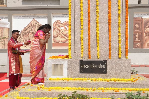 राष्ट्रपति मुर्मु प्रथम ज्योतिर्लिंग के दर्शन के लिए पहुंचीं गुजरात के सोमनाथ