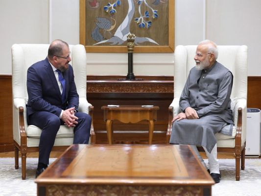 प्रधानमंत्री मोदी ने क्वालकॉम के सीईओ क्रिस्टियानो अमोन से मुलाकात की, एआई और सेमीकंडक्टर नवाचार में सहयोग पर चर्चा की