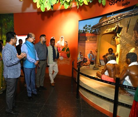 छत्तीसगढ़ : राज्यपाल रमेन डेका ने भव्य जनजातीय संग्रहालय का लिया जायजा