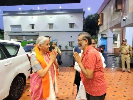 केंद्रीय वित्त मंत्री निर्मला सीतारमण की भूटान यात्रा रद्द, सिलीगुड़ी में रात्रि विश्राम कर लौटीं दिल्ली