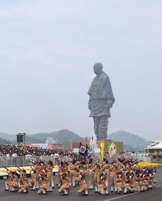 देश की एकता और अखंडता के लिए चार स्तंभों पर जन-जन को जोड़ने का कार्य कर रही है सरकार : प्रधानमंत्री