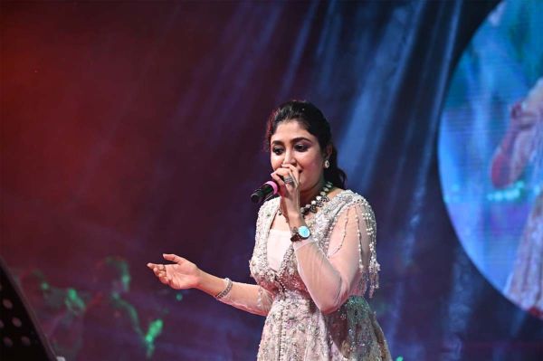 छत्तीसगढ़ रजत महोत्सव : भूमि के सुरों की थिरकन  और ऊषा बारले के पंडवानी से झूम उठा राज्योत्सव स्थाल