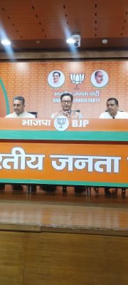 भाजपा का पलटवार, विदेशी ताकतों के हाथों खेल रहे हैं राहुल गांधी