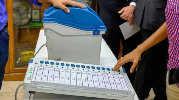 देश के सात राज्यों की आठ सीटों पर हुए उपचुनाव के लिए मतगणना आज