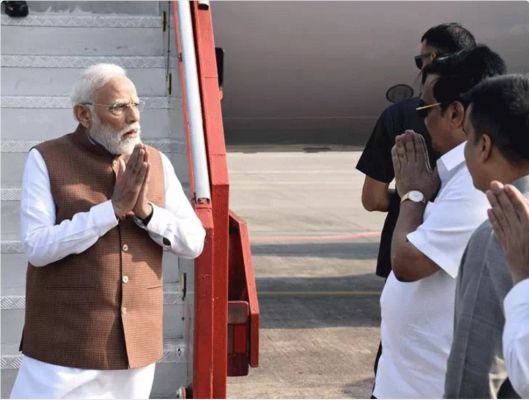  प्रधानमंत्री गुजरात दौरे में सूरत पहुंचे, आदिवासी गौरव दिवस उत्सव में शामिल होंगे, बिहार के प्रवासी करेंगे मोदी का अभिनंदन