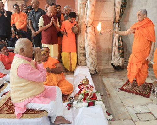  संघ प्रमुख मोहन भागवत ने किए ठाकुर श्रीराधा गोविंद देवजी के दर्शन