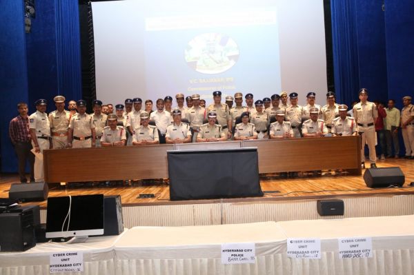  हैदराबाद साइबर क्राइम ने iBomma–Bappam पाइरेसी नेटवर्क के मास्टरमाइंड को दबोचा