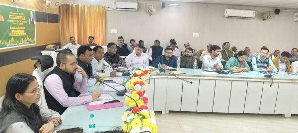 किसान दिवस : सीडीओ के समक्ष किसानाें ने रखी समस्याएं व मांगे, निस्तारण के निर्देश